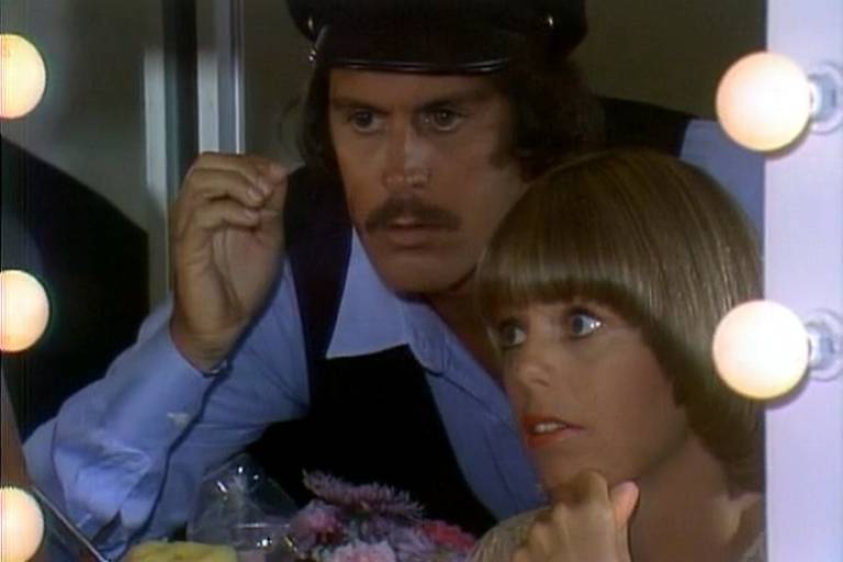 Daryl Dragon e Toni Tennille durante gravação de 'The George Burns One-Man Show', em 1977