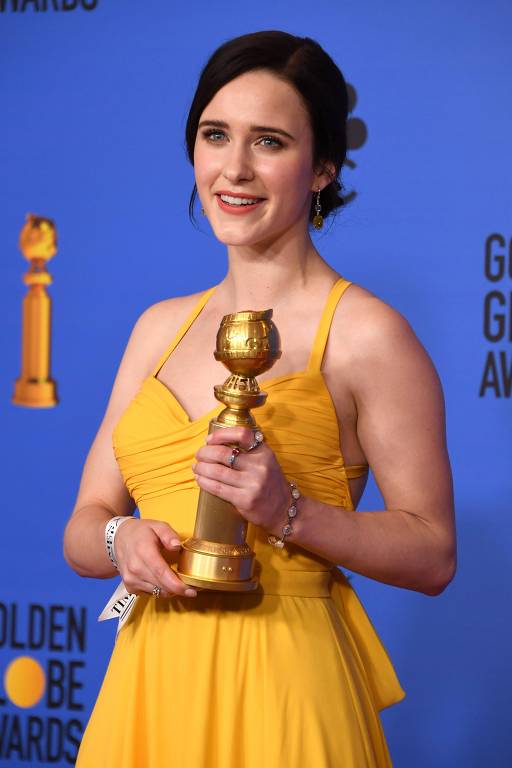 Rachel Brosnahan ganha como melhor atriz de série de comédia ou musical com 