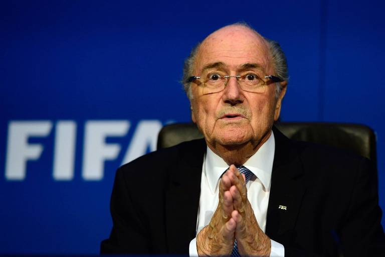 Presidente da Fifa na época em que o escândalo estourou, Joseph Blatter foi banido do futebol por oito anos no fim de 2015 após investigação no Conselho de Ética da entidade sobre pagamentos suspeitos feitos ao então presidente da Uefa Michel Platini. No início do ano seguinte, a pena foi reduzida para seis anos, com isso, ele poderá voltar a atuar no futebol a partir de 2022