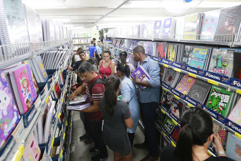 Compra de material escolar em São Paulo, em 2019