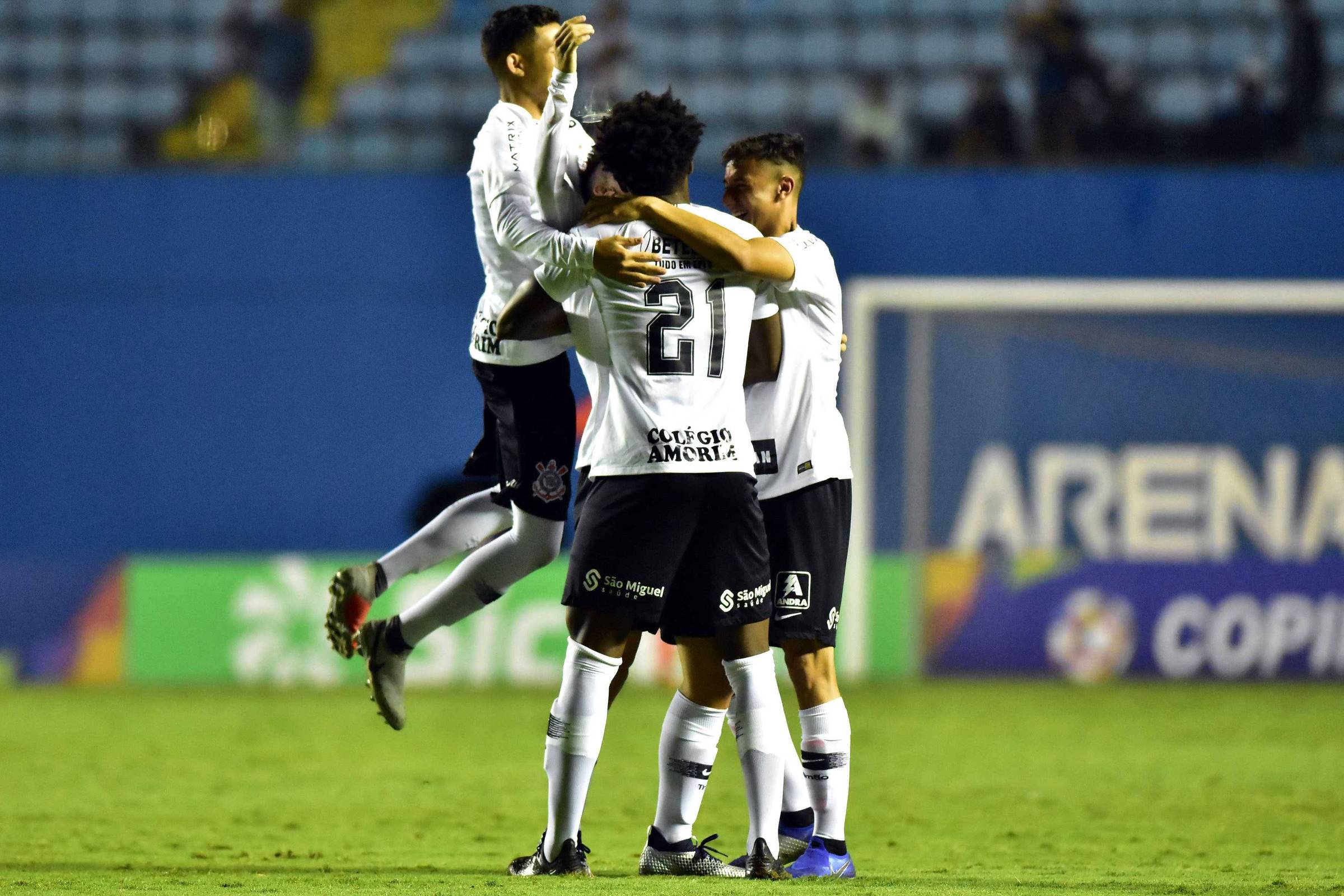 Jogo do Corinthians bate recorde em delivery online, diz empresa