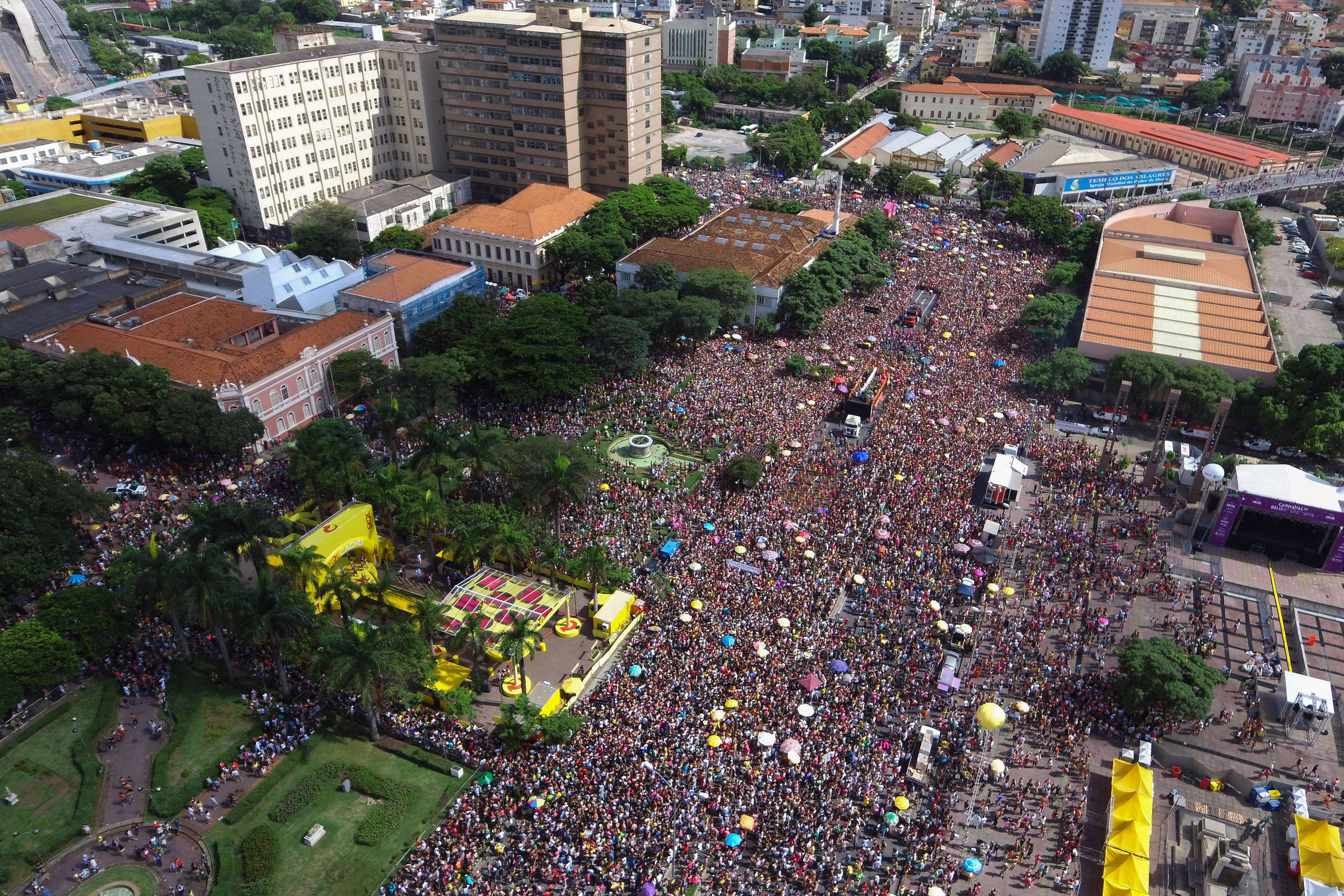 Belo Horizonte e São Paulo têm os melhores preços para o Carnaval -  23/01/2019 - Turismo - Folha