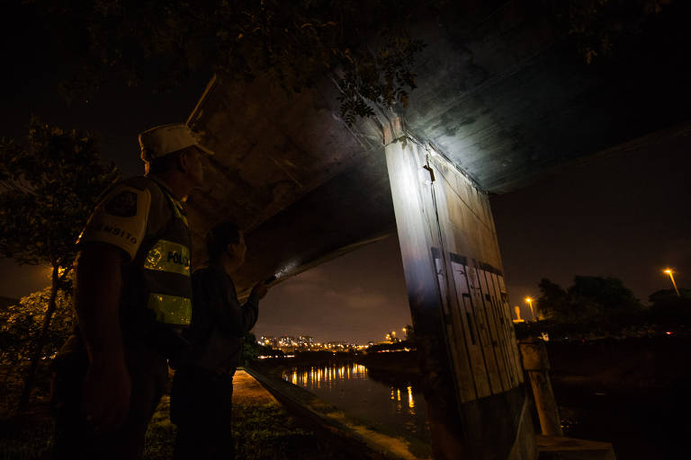 Ponte foi interditada em SP por um dano em uma viga de sustentação
