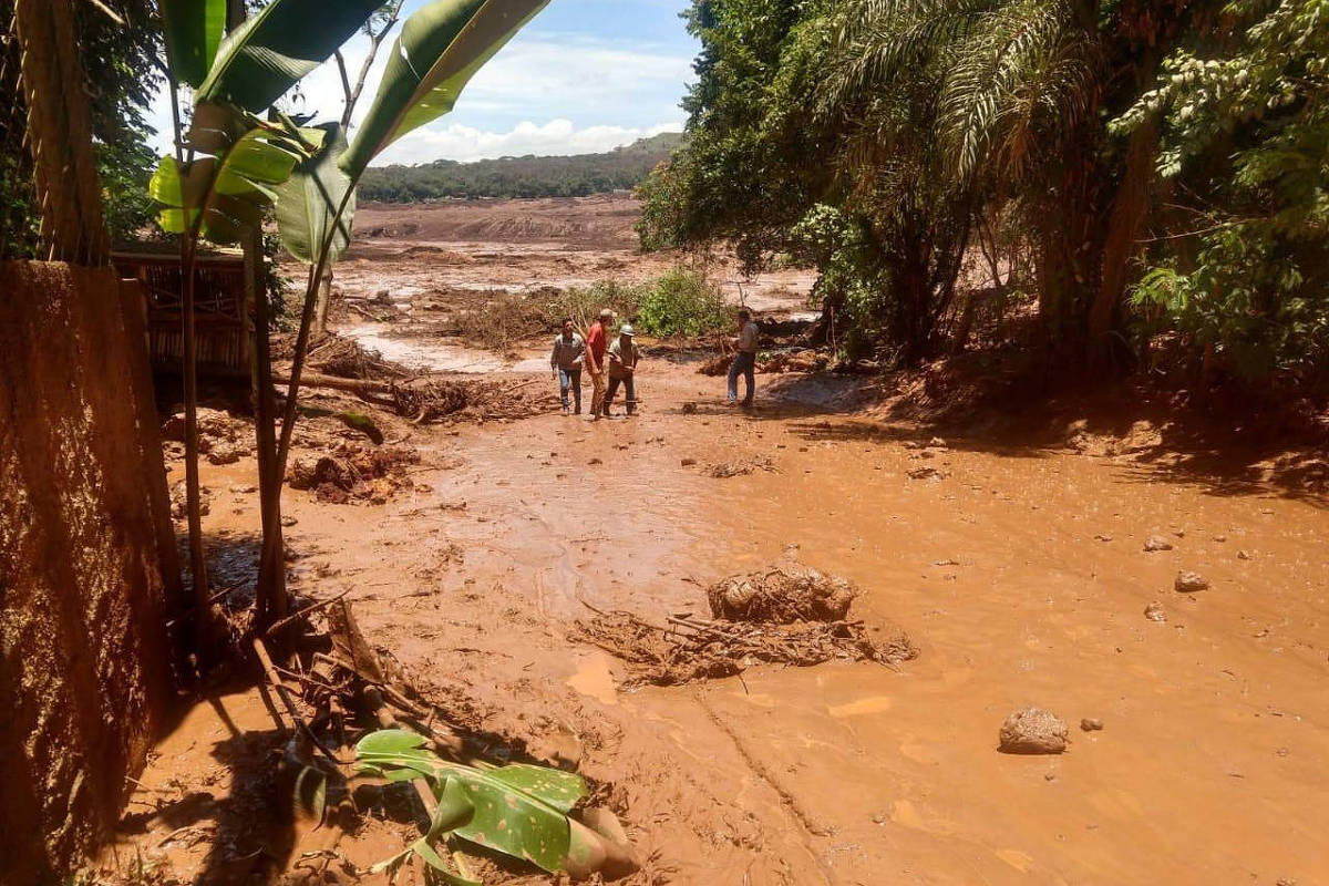 Resultado de imagem para Complexo de barragem rompida foi ampliado em dezembro com aprovaÃ§Ã£o 'express'