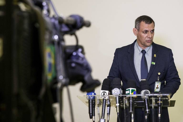 O porta-voz da Presidência da República, general Otávio Rêgo Barros, dá entrevista coletiva no Hospital Albert Einstein onde o presidente Jair Bolsonaro está internado após cirurgia de retirada da bolsa de colostomia