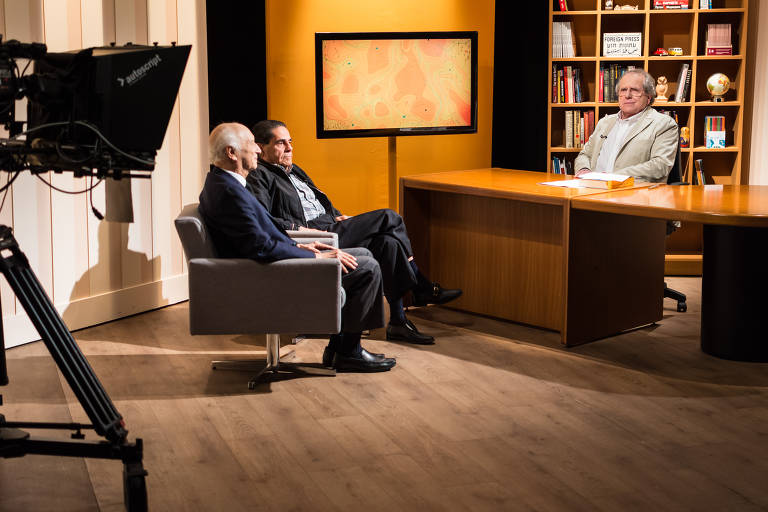 Moisés Rabinovici conversa com o ex-ministro Rubens Ricupero e o jornalista Jarbas de Holanda no programa Um Olhar Sobre o Mundo, na TV Brasil