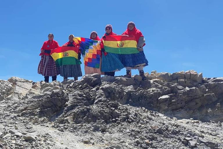 As cinco mulheres durante a escalada do Aconcágua
