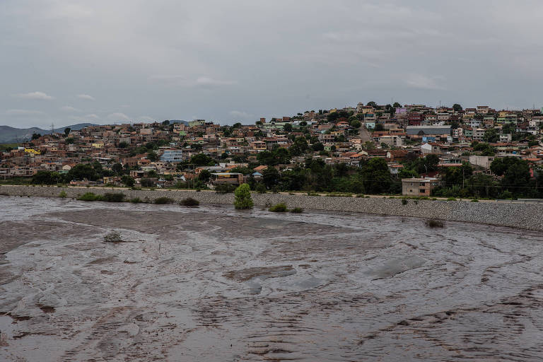  Barragem de rejeitos de Pontal, na cidade de Itabira, onde nasceu Carlos Drummond de Andrade