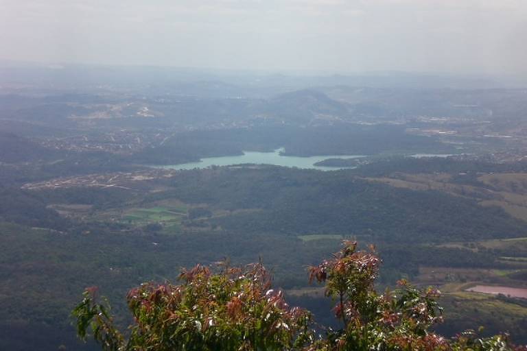 Regão de Brumadinho (MG) registrada a partir do mirante do Feijão em 2008