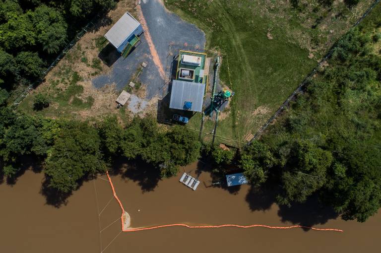 Sistema de membranas para impedir rejeitos no rio Paraopeba