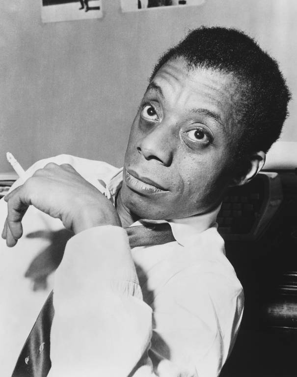 O escritor James Baldwin