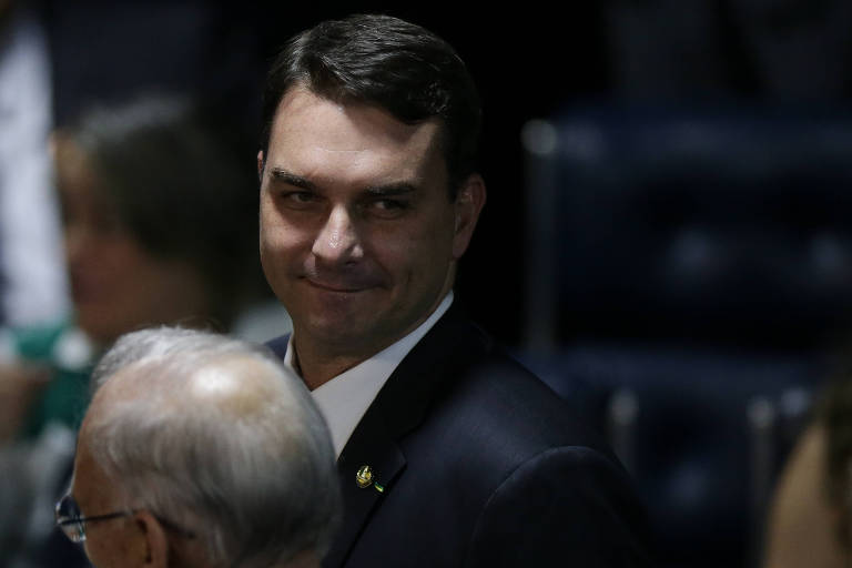 Flávio Bolsonaro (PSL-RJ) toma posse como senador em Brasília