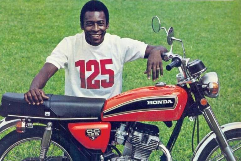 Pelé foi o garoto-propaganda da Honda CG 125, lançada em 1976