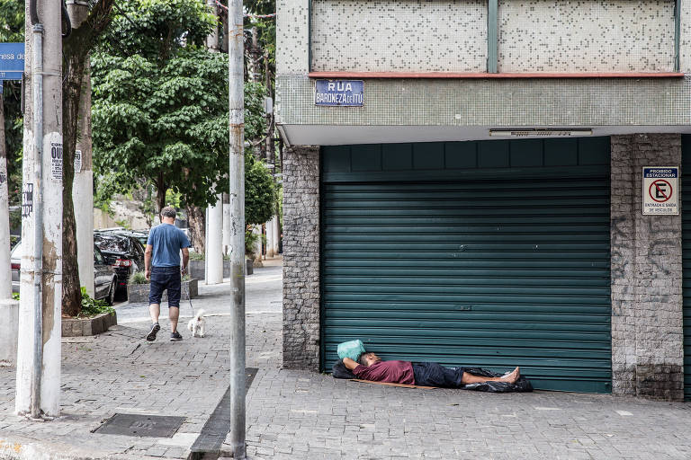 Moradores de bairro nobre de SP fecham ruas com portões para impedir  prostituição e crimes, São Paulo