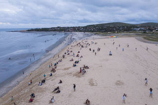 Vista aérea da praia Jericoacoara, no litoral do Ceará