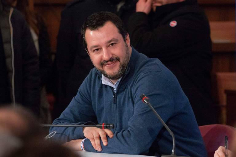 Ministro do Interior e vice-primeiro-ministro da Itália, Matteo Salvini participa de entrevista coletiva em 7 de fevereiro
