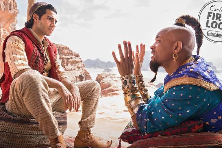 Will Smith e Mena Massoud como o Gênio e Aladdin, respectivamente