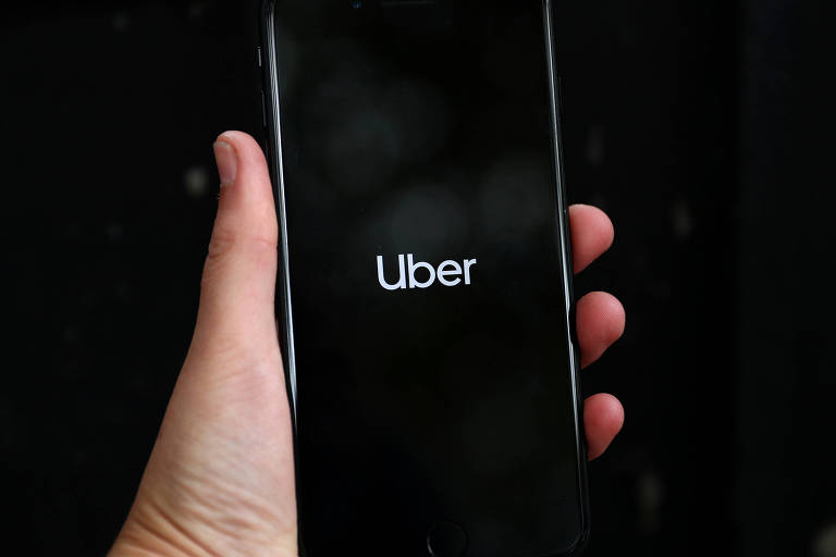 Logo da Uber em smartphone
