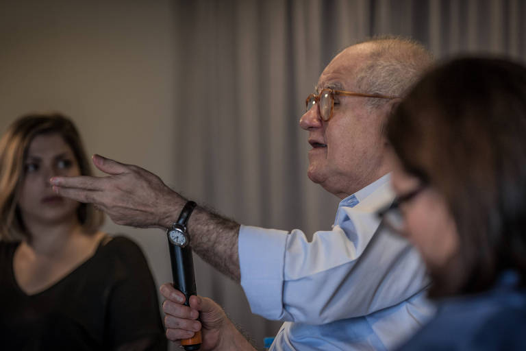 Segundo encontro com colunistas em comemoração do aniversário de 98 anos da Folha, com a presença de Elio Gaspari e Mônica Bergamo, e mediação da editora do Painel, Daniela Lima