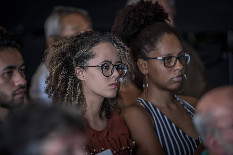 Segundo encontro com colunistas em comemoração do aniversário de 98 anos da Folha, com a presença de Elio Gaspari e Mônica Bergamo, e mediação da editora do Painel, Daniela Lima