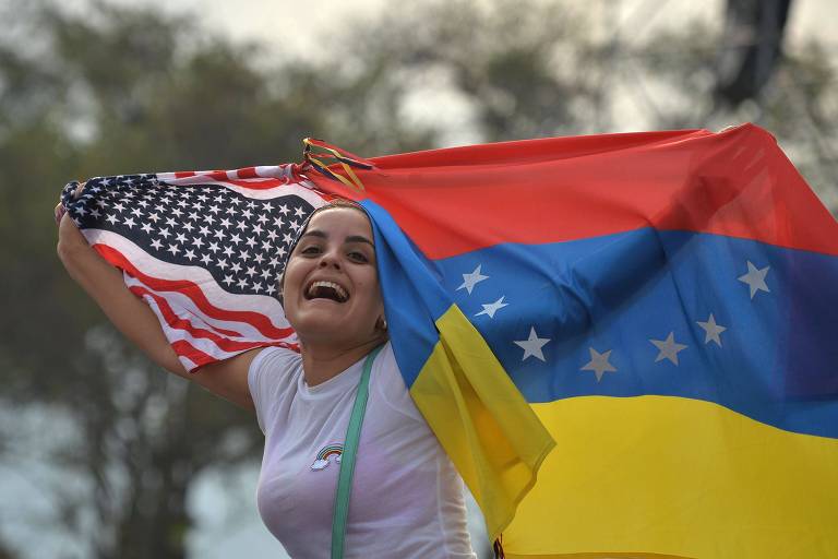 Público espera o início do 