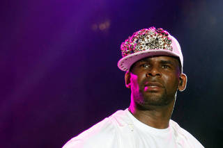 FILE PHOTO: U.S. vocalist, songwriter and producer R. Kelly performs on the final day of the St Lucia Jazz and Arts Festival at Pigeon Island National Landmark