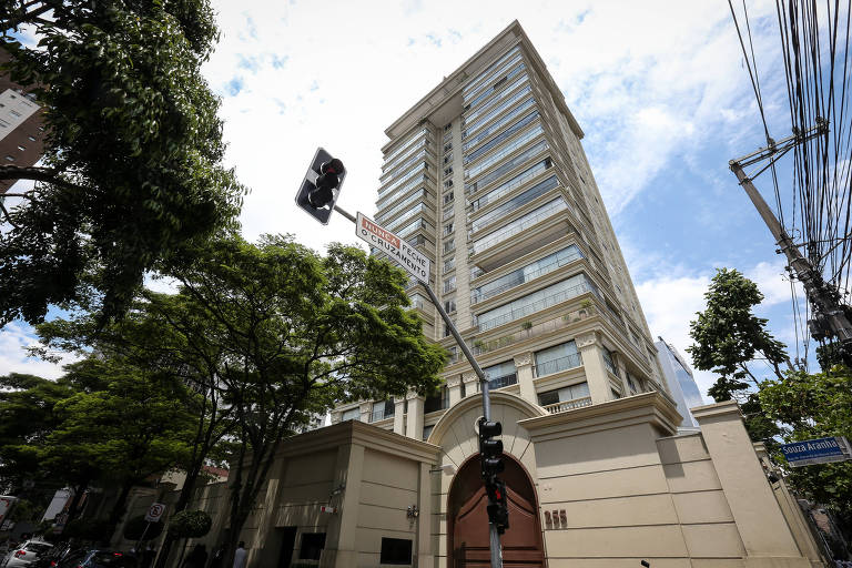 Foto da fachada do prédio onde mora Paulo Preto, que foi preso na Operação Lava Jato