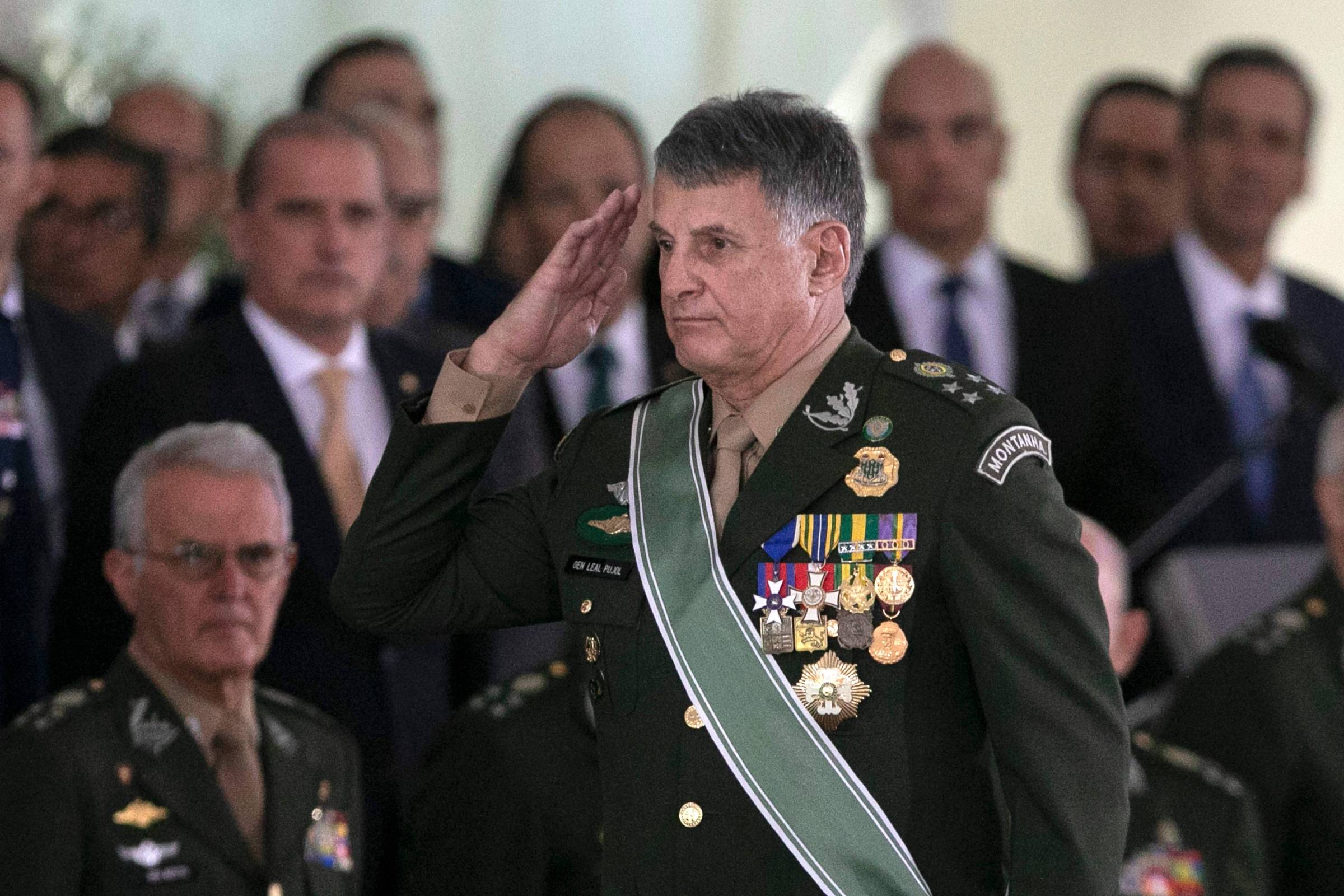 Resultado de imagem para CÃºpula militar quer evitar comemoraÃ§Ãµes excessivas nos 55 anos do golpe de 1964