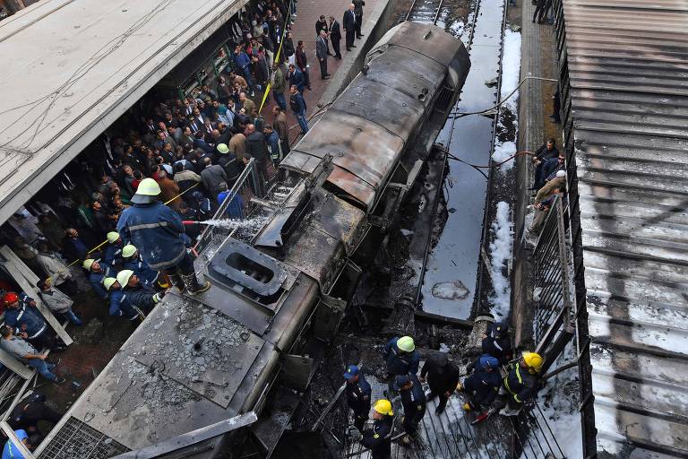 Acidente no Cairo deixa dezenas de mortos e feridos na estação de trem