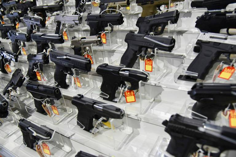 Armas vendidas em feira de armamentos na Flórida