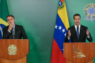 Juan Guaidó, autoproclamado presidente interino da Venezuela, com Jair Bolsonaro