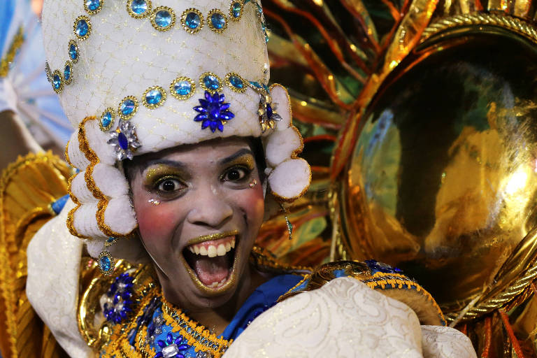 Desfile Da Beija Flor De Nilópolis 06 04 2019 Cotidiano