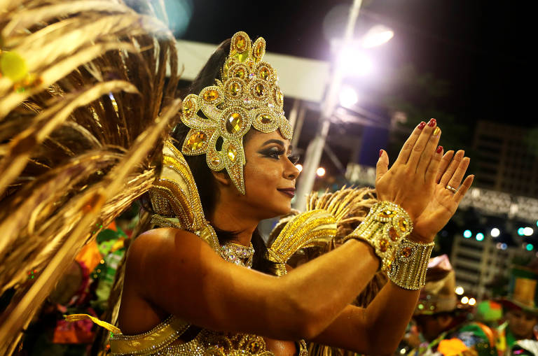 Morre no Rio o carnavalesco e cenógrafo Mário Monteiro