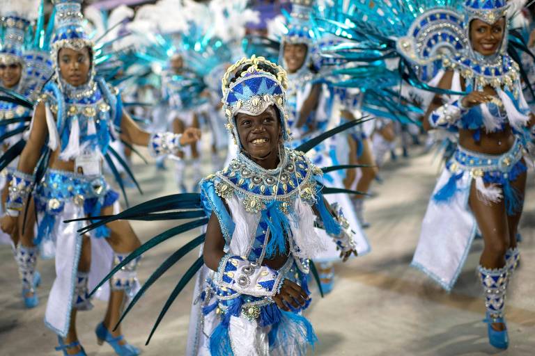 Desfile Da Beija Flor De Nilópolis 06 04 2019 Cotidiano