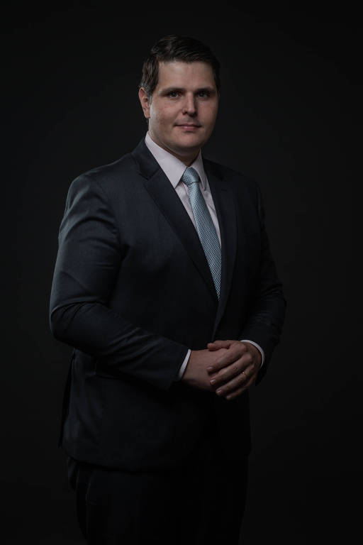 Retrato feito na ALESP (Assembleia Legislativa do Estado de São Paulo) do deputado estadual Cauê Macris (PSDB)
