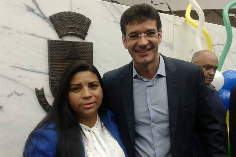 Candidata Zuleide Oliveira tira foto com ministro Marcelo Ãlvaro CrÃ©dito: ReproduÃ§Ã£o