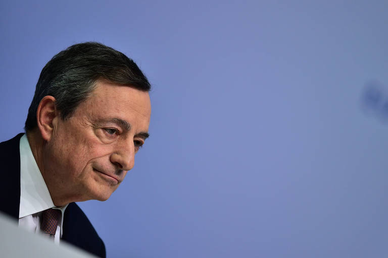 O presidente do BCE (Banco Central Europeu), Mario Draghi, durante anúncio de manutenção de medidas de estímulo à economia