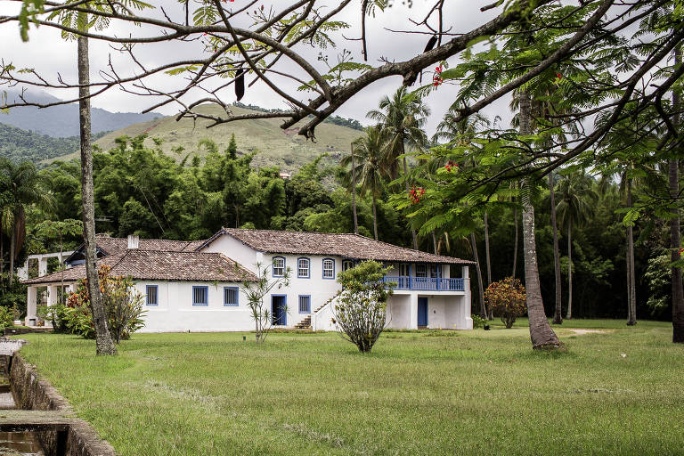 Casa que integra roteiro histórico em Ilhabela (SP)