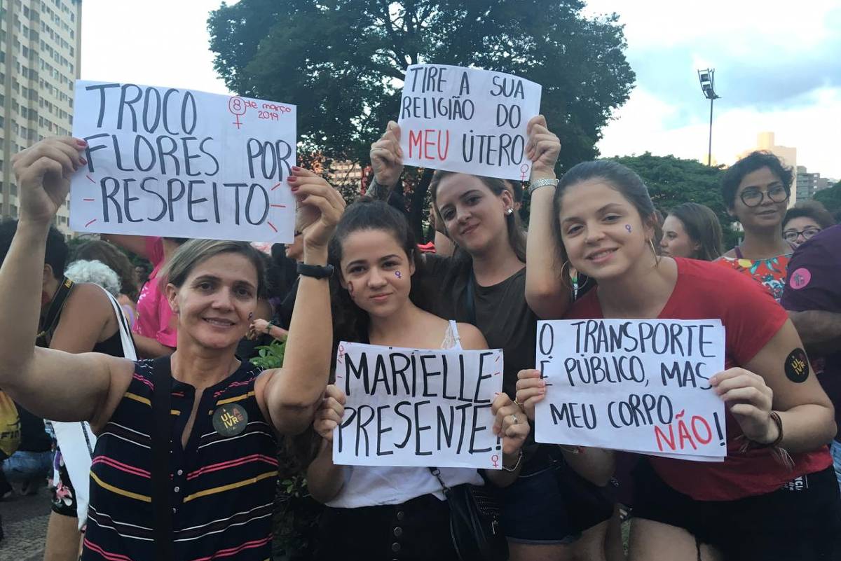 Resultado de imagem para Manifestações do Dia da Mulher ganham tom de resposta a ato pró-Bolsonaro