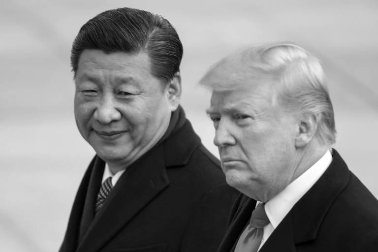 Xi Jinping e Donald Trump andam lado a lado