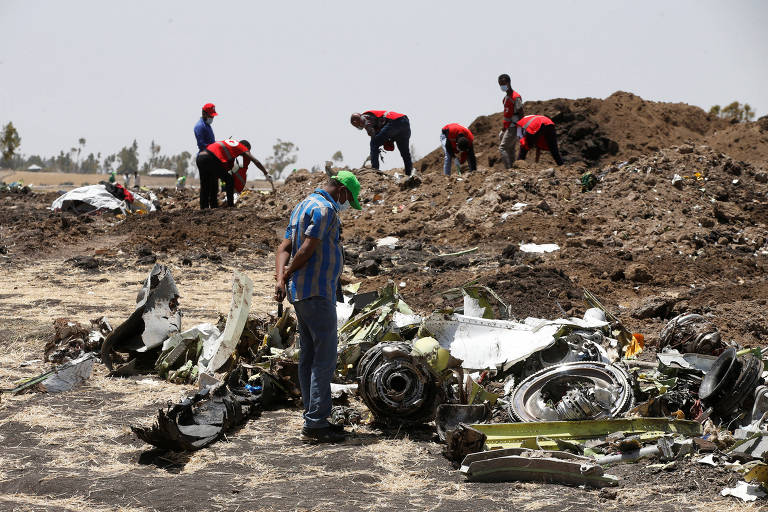 Boeing se declara culpada de fraude em investigação sobre acidentes que mataram 346