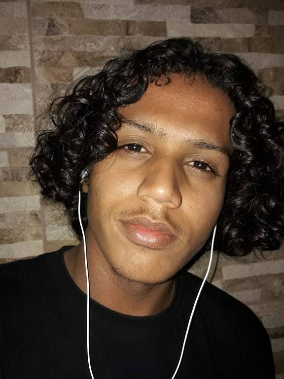 O aluno Douglas Murilo Celestino, 16, morreu enquanto era levado ao hospital