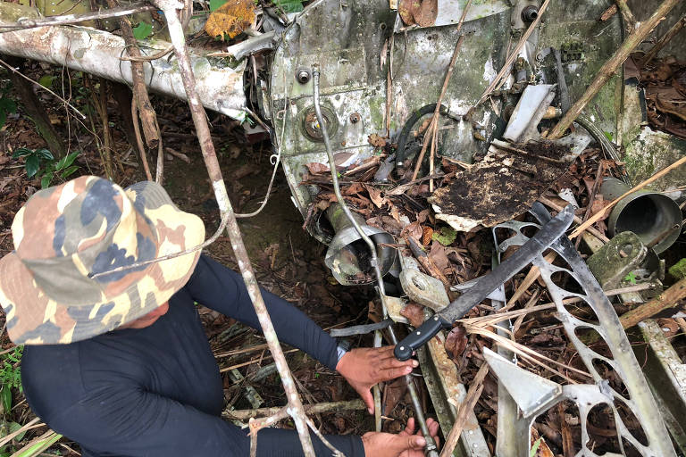 Destroços do Queen Air PT-KKJ em Roraima