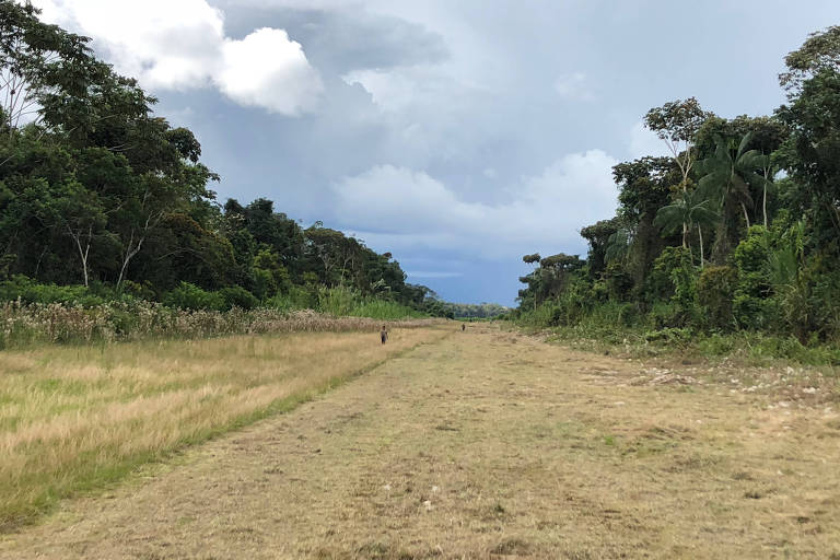 Pista de pouso na comunidade de Waikás