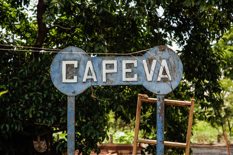 Antiga Estação Capeva, linha ferroviária localizada no município de Serrana, SP