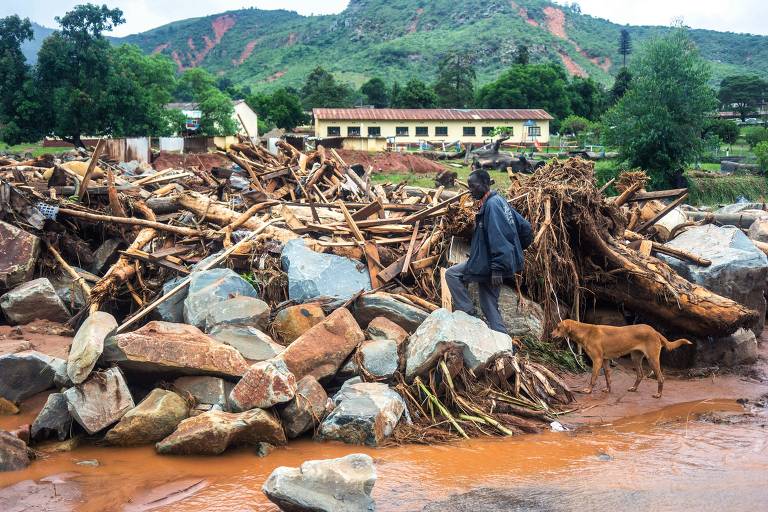 Ciclone Idai deixa centenas de vítimas em Moçambique e no Zimbábue