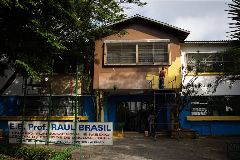 Após massacre, escola Raul Brasil volta a receber alunos nesta terça (19)