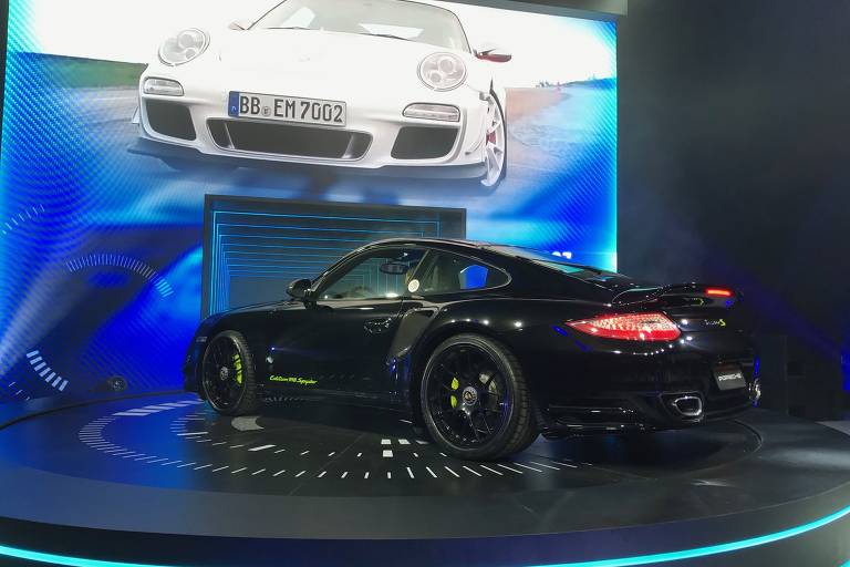 Carro de R$ 500 mil faz Porsche bater recorde de vendas no Brasil