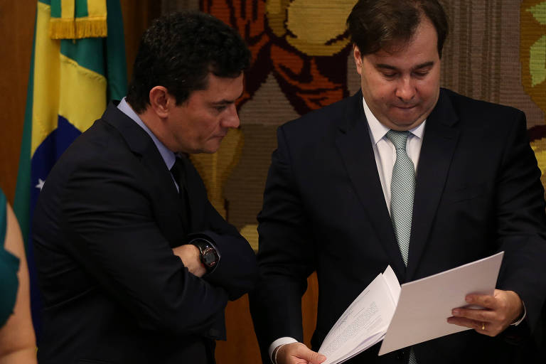 O presidente da Câmara dos Deputados, Rodrigo Maia (DEM-RJ), recebe o ministros Sergio Moro (Justiça), que apresentou pacote anticrime pelo governo federal e pelo ministério de Moro