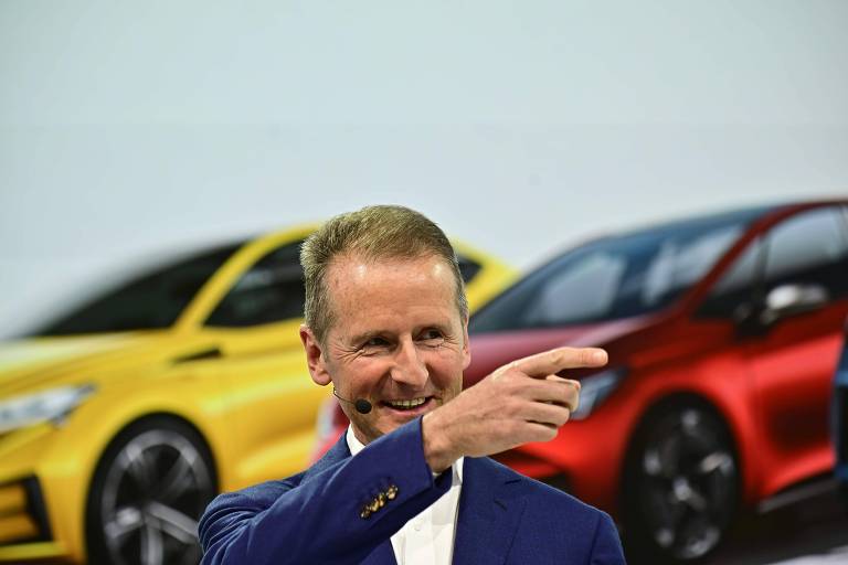 O presidente-executivo da Volkswagen, Herbert Diess, em Wolfsburg